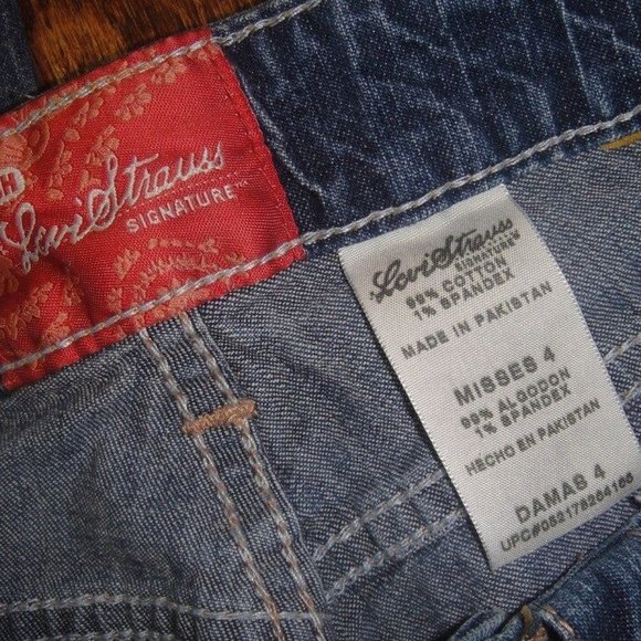 LEVI STRAUSS Signature CAPRI Jeans *UNUSUAL POCKET detail *MED WASH Denim * sz 4 - Picture 6 of 6